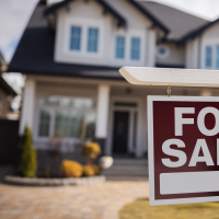 When It Makes Sense to Sell Before You Buy