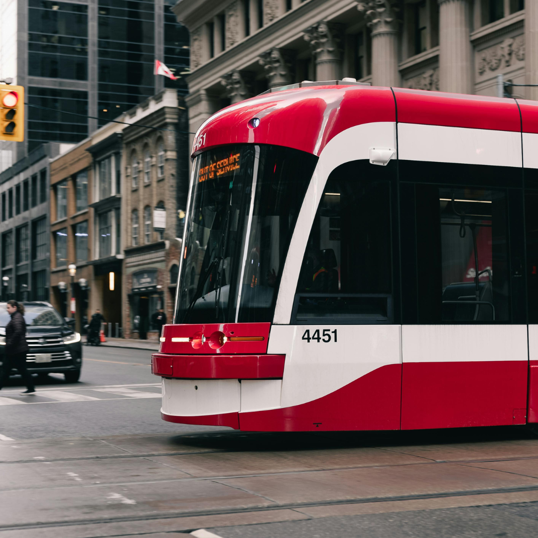 How Long is the Commute from Oakville to Toronto?