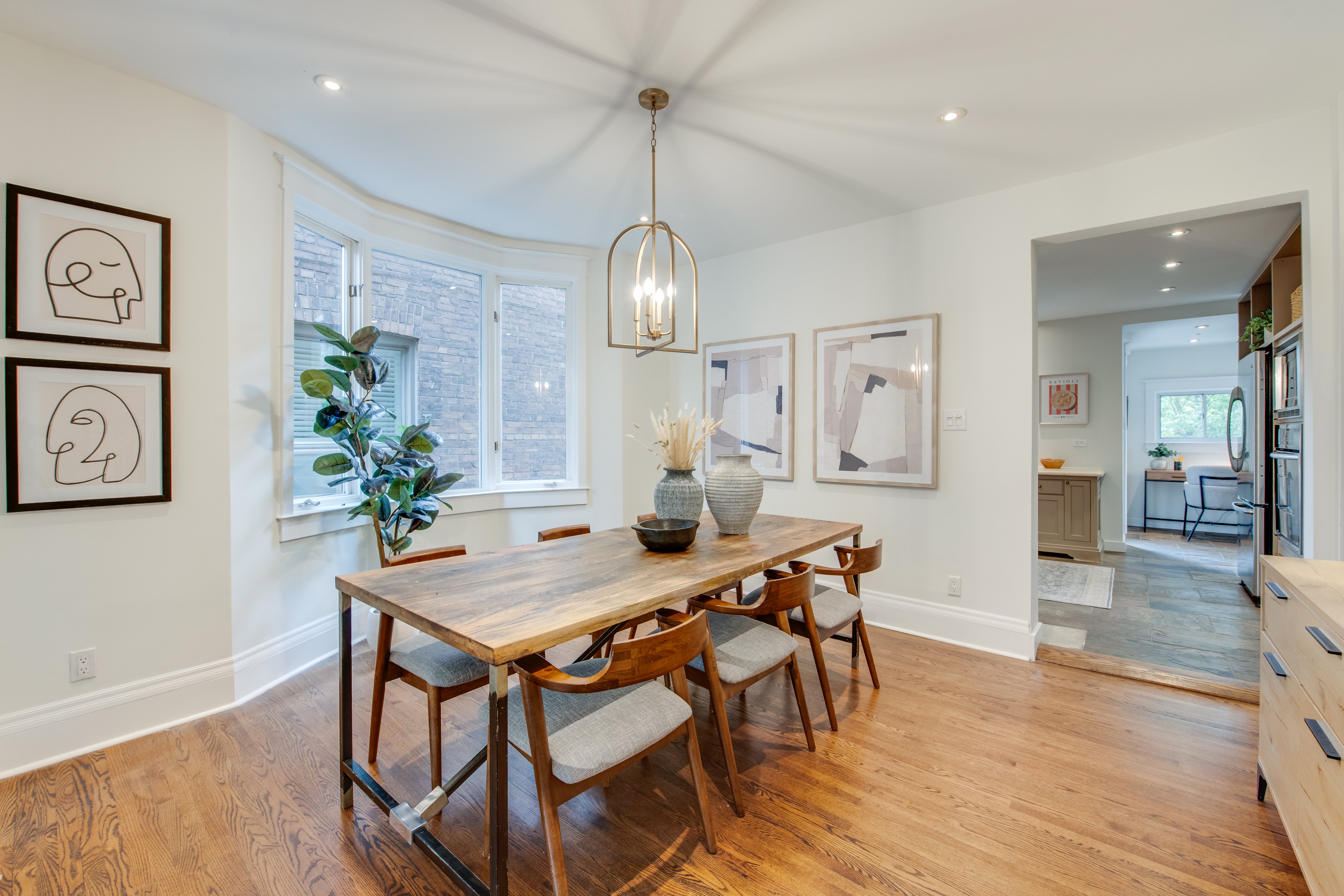 ravina crescent toronto