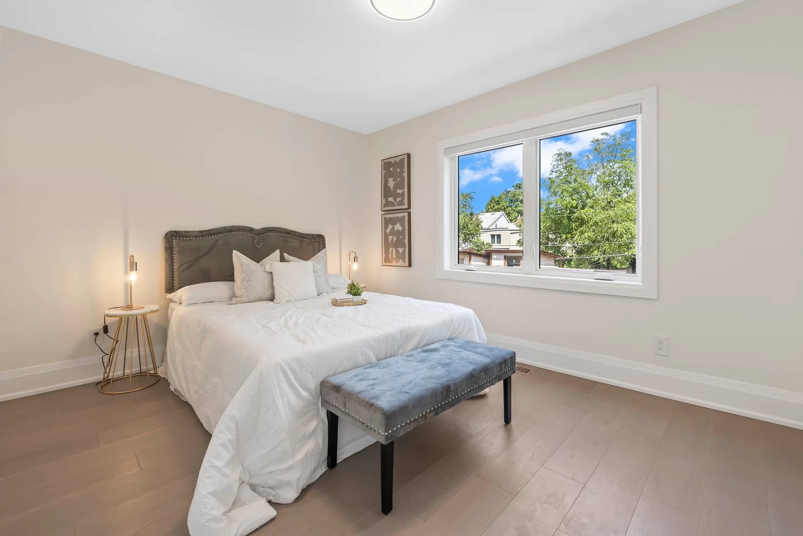 bedrooms in Toronto