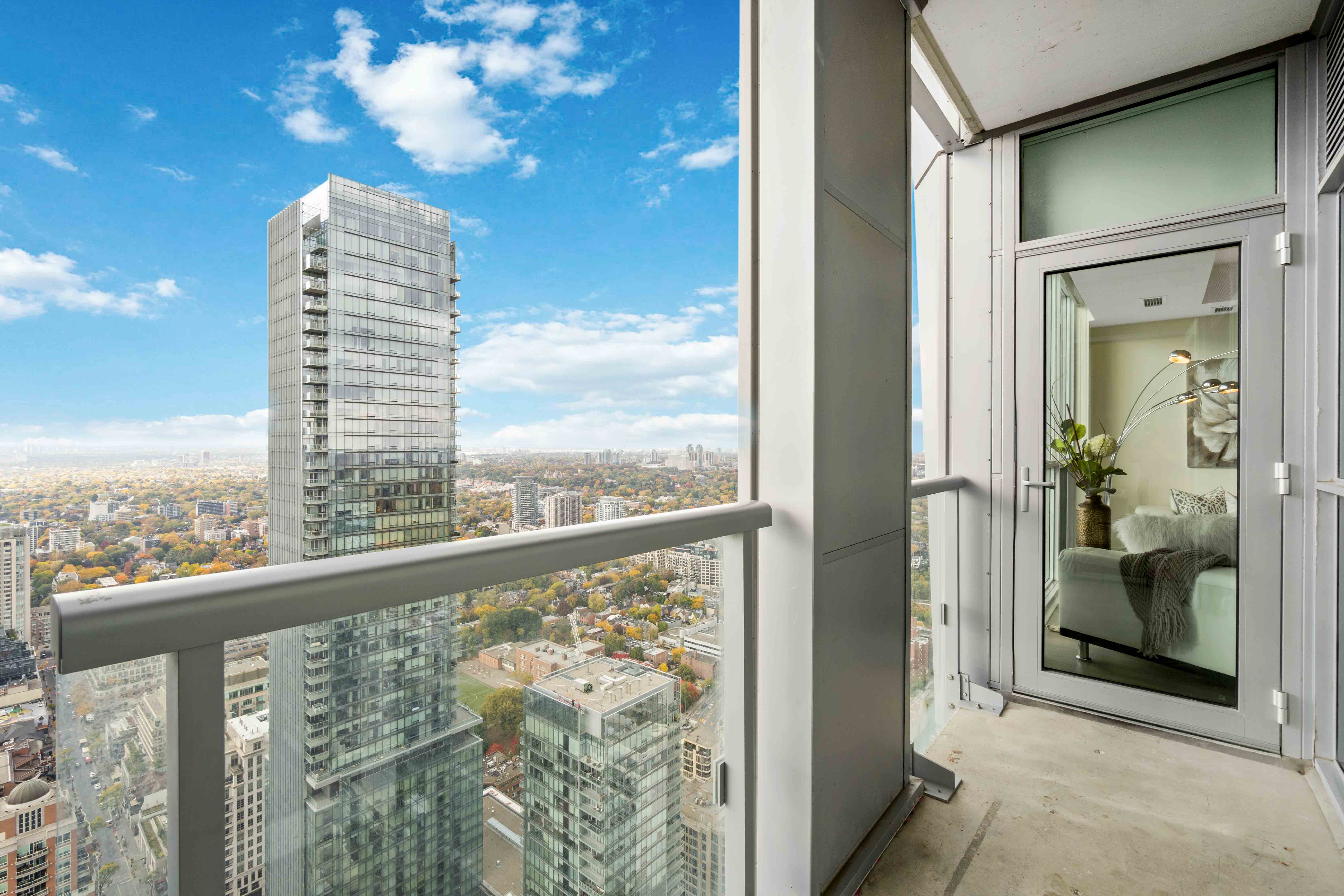 toronto's best luxury real estate agents 2024