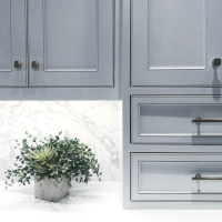 Update Kitchen cabinets with new hardware