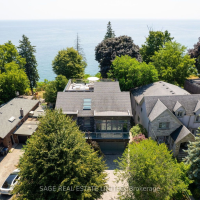 Waterfront Home in Birchcliffe-Cliffside | Toronto Estate